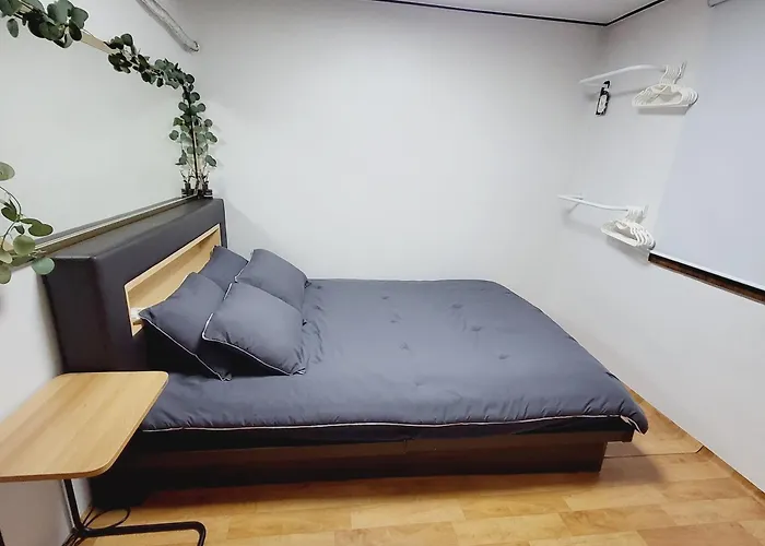 Cozy Private Newly Renovated #3 別墅 *