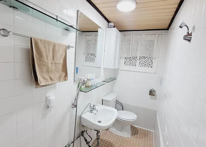 Cozy Private Newly Renovated #3 *